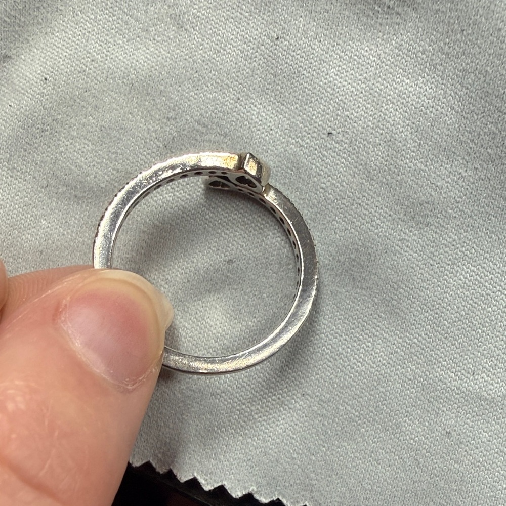 Pandora Two Sparkling Hearts Ring 8.5 - Picture 4 of 4